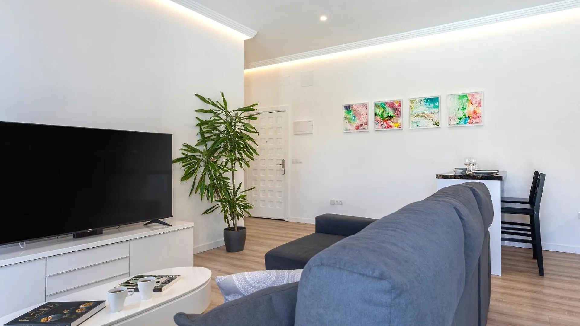 Precioso Apartamento Con Terraza En La Nogalera By Rent Me Torremolinos Apartment