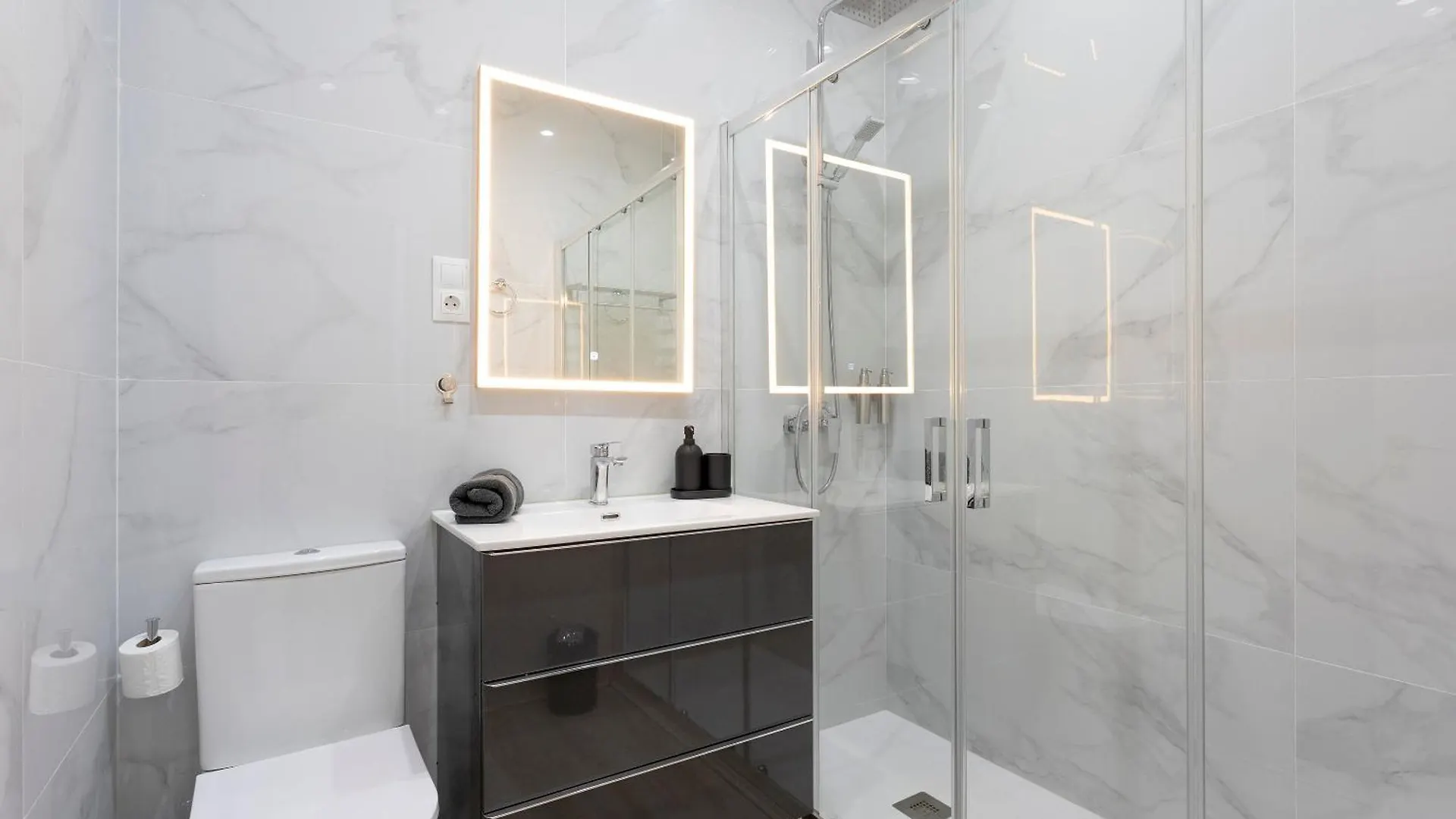 Precioso Apartamento Con Terraza En La Nogalera By Rent Me Torremolinos 0*,