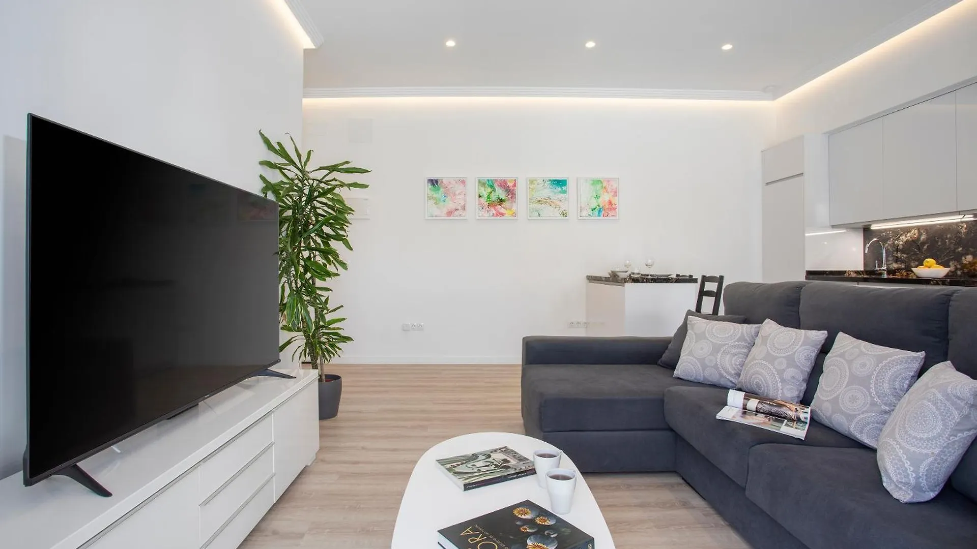 Apartment Precioso Apartamento Con Terraza En La Nogalera By Rent Me Torremolinos