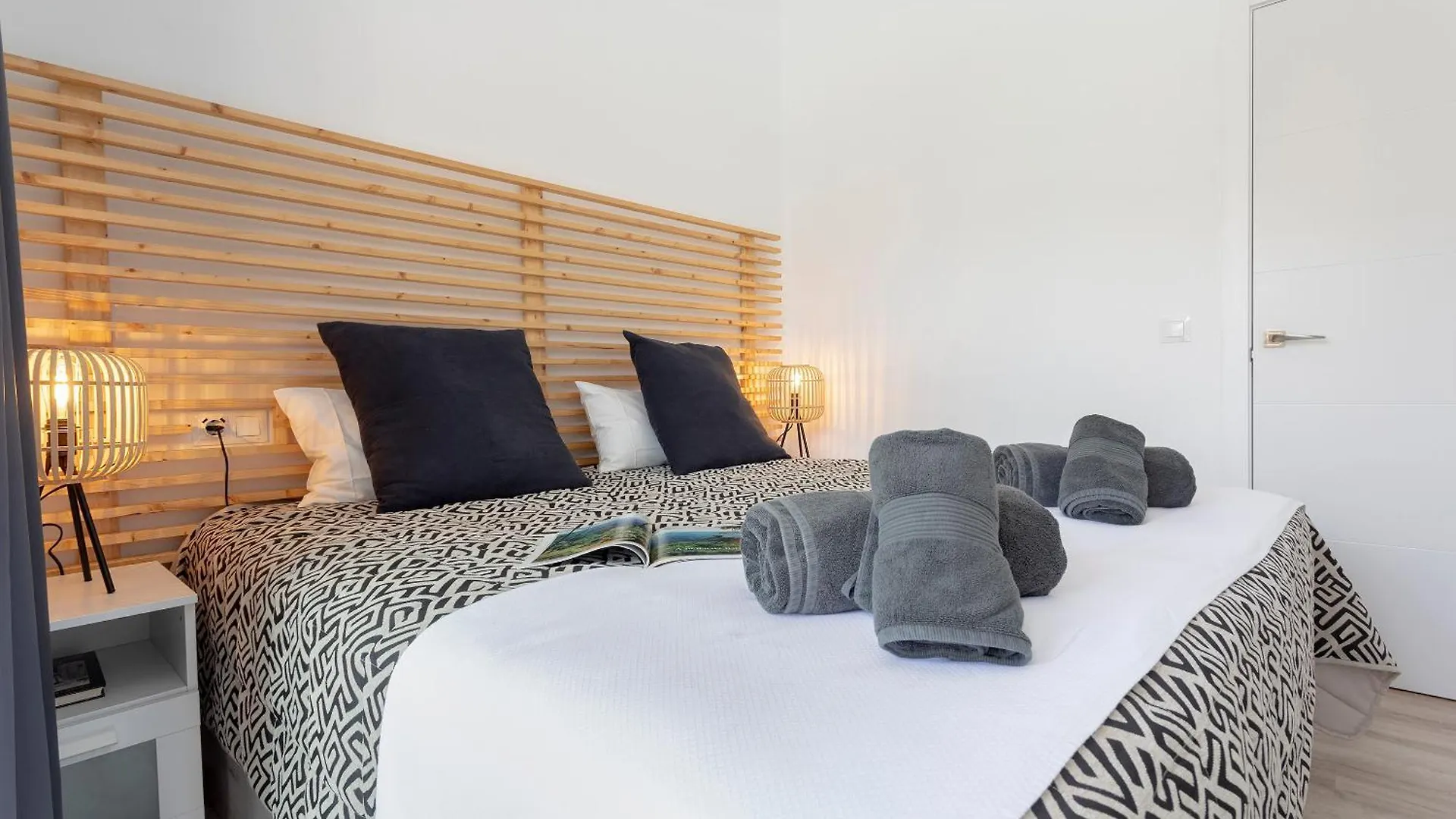 Precioso Apartamento Con Terraza En La Nogalera By Rent Me Torremolinos 0*,  Spain