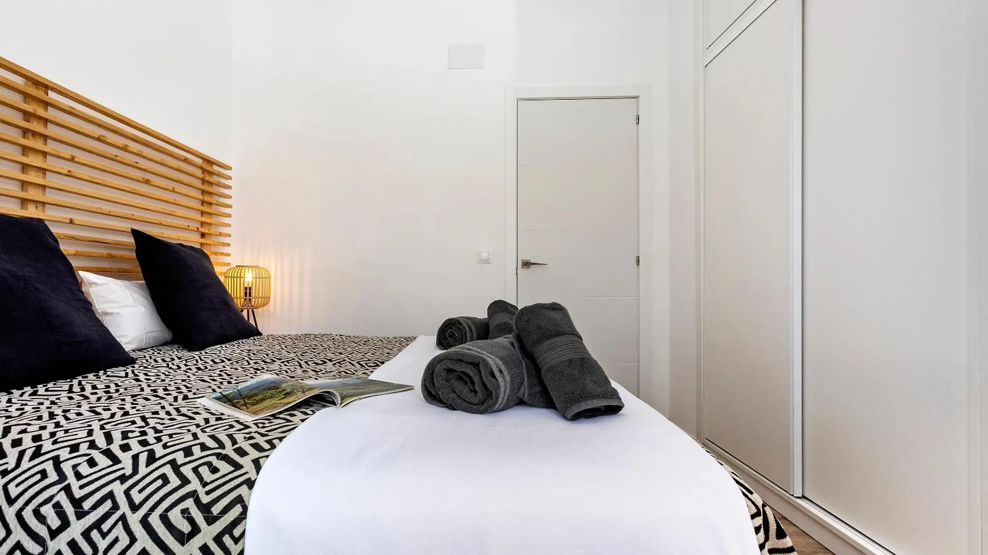 Precioso Apartamento Con Terraza En La Nogalera By Rent Me Torremolinos Spain